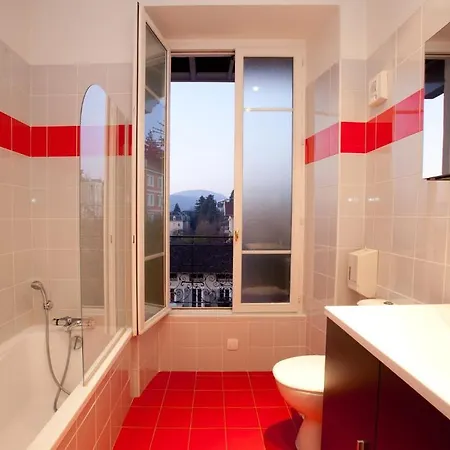 Aix Aparthotel *