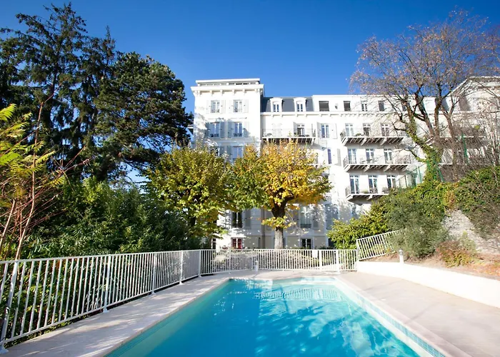 アパートホテル Aix 4*